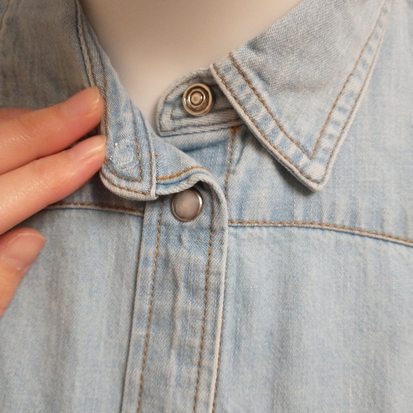 J.Crew Button Down - Picture 6 of 8